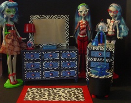 Monster High Goulia's Bedroom Furniture 